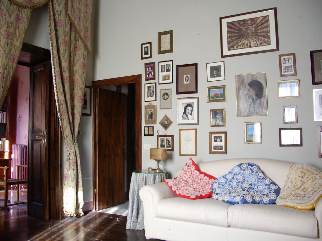 Villa Maria Bed & Breakfast, Corridonia, Marche Bilik gambar